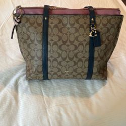 Coach Purse With Wallet For Sale