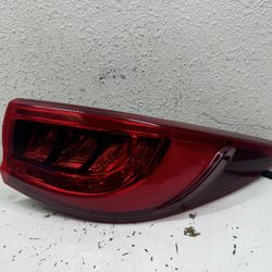 2017-2019 INFINITI QX30 RIGHT PASS Tail Light Taillight -26550 5DC0A