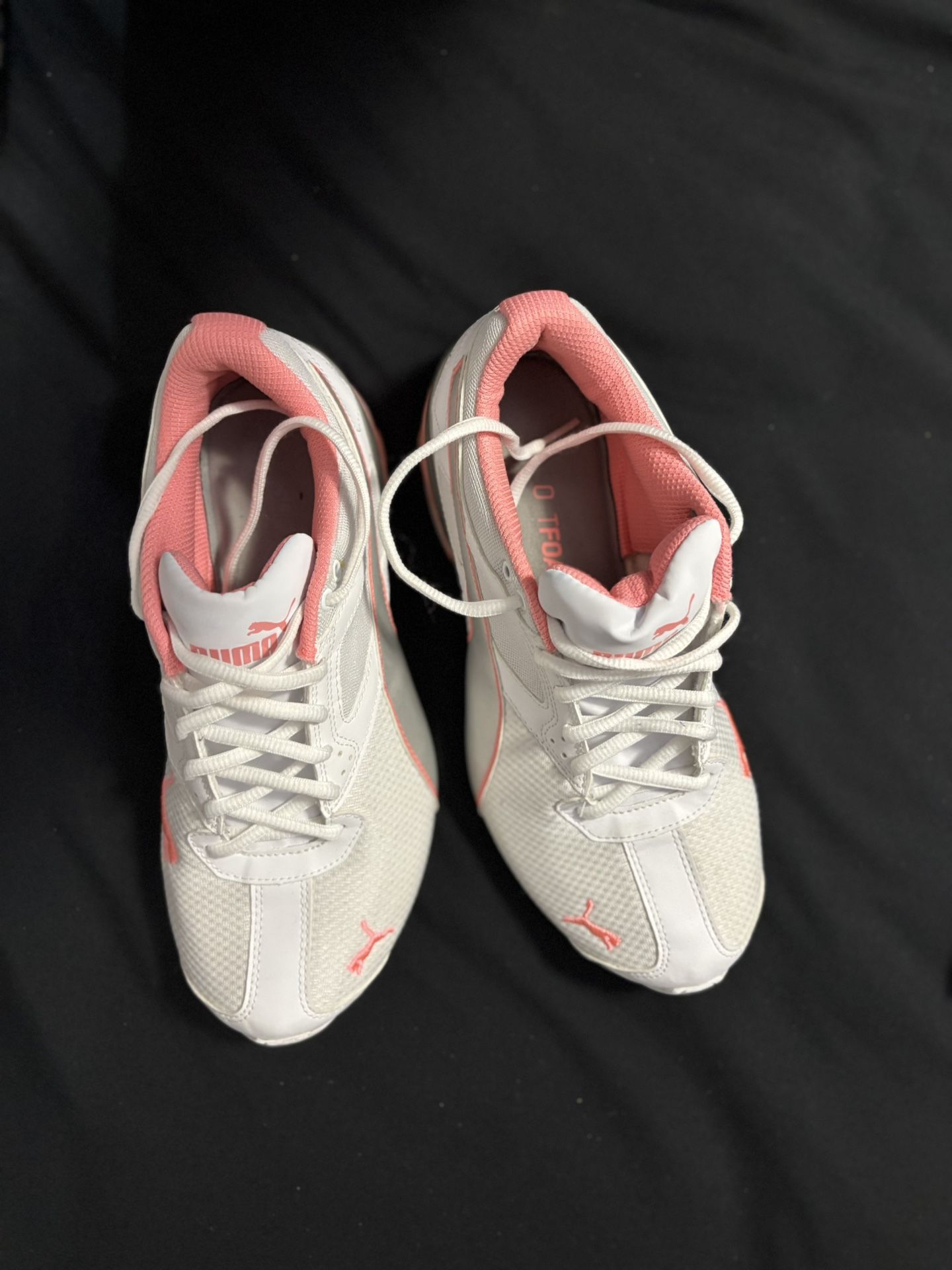 Women’s Puma Razor Used Size 9