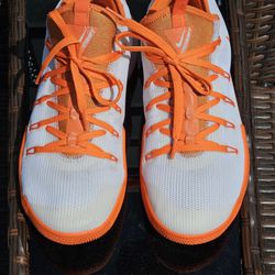 Nike AiE 10 Zoom Hypershift TB Basketball Shoes / MENS U.S. 11.5 / 856488-180