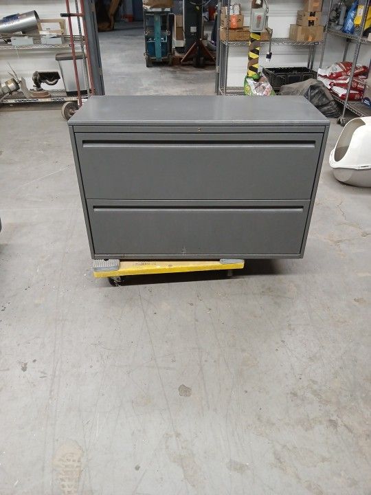 2 Drawer Lateral File Cabinet