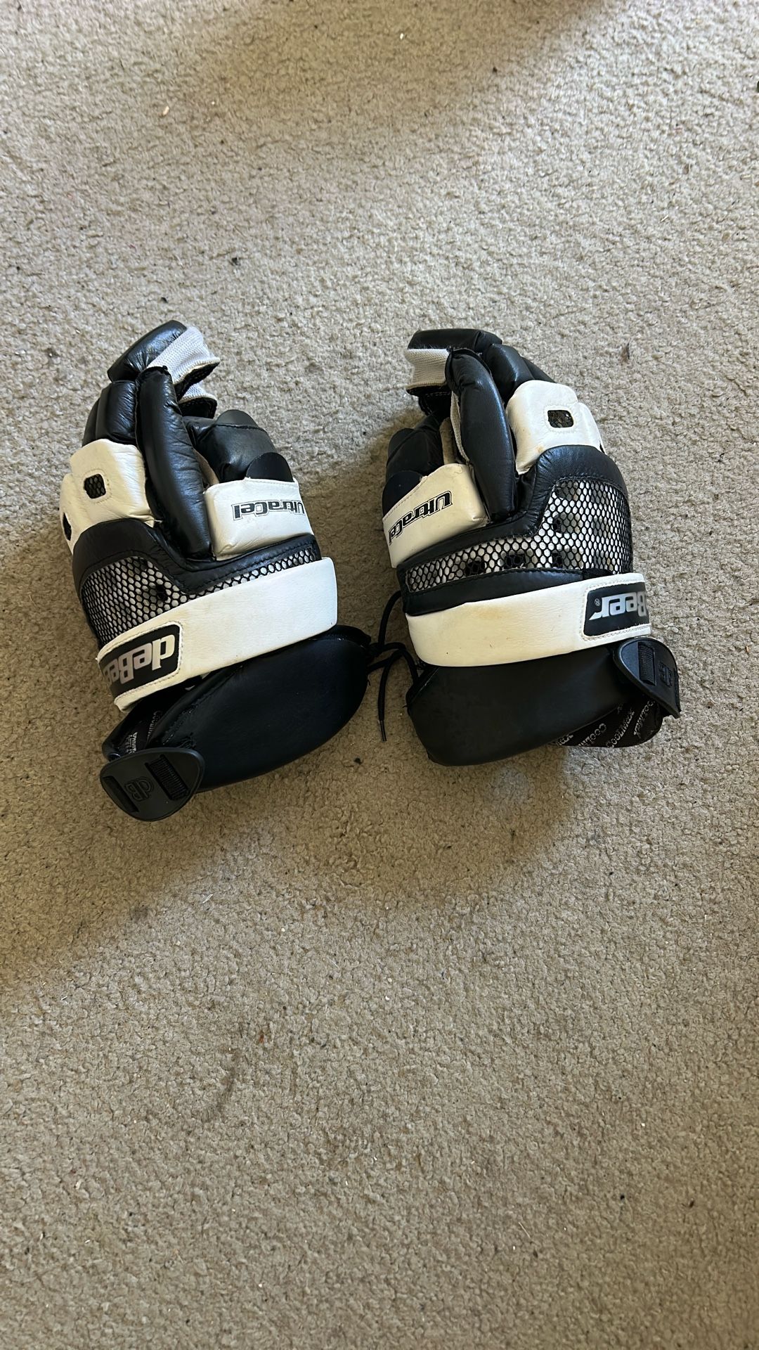 Men’s deBeer Lacrosse Gloves