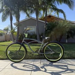 Magna RipRider 26” Men’s Beach Cruiser Bike – Good Condition 
