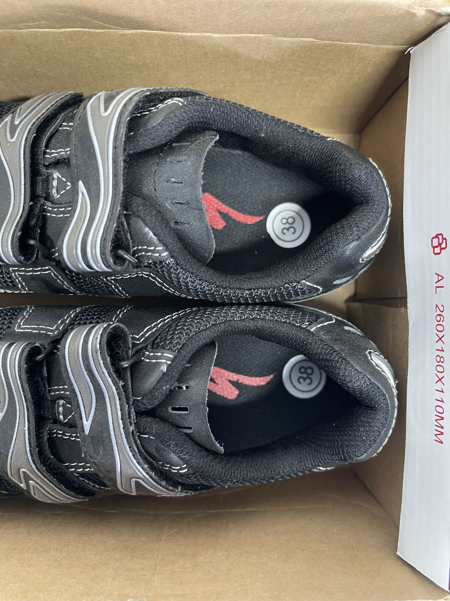 Specialized Cycling Shoes 38