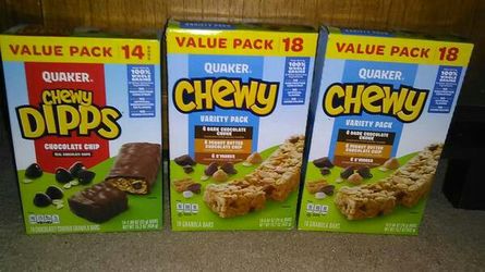 (3) Boxes of Quaker Bars! Granola & Dipps!