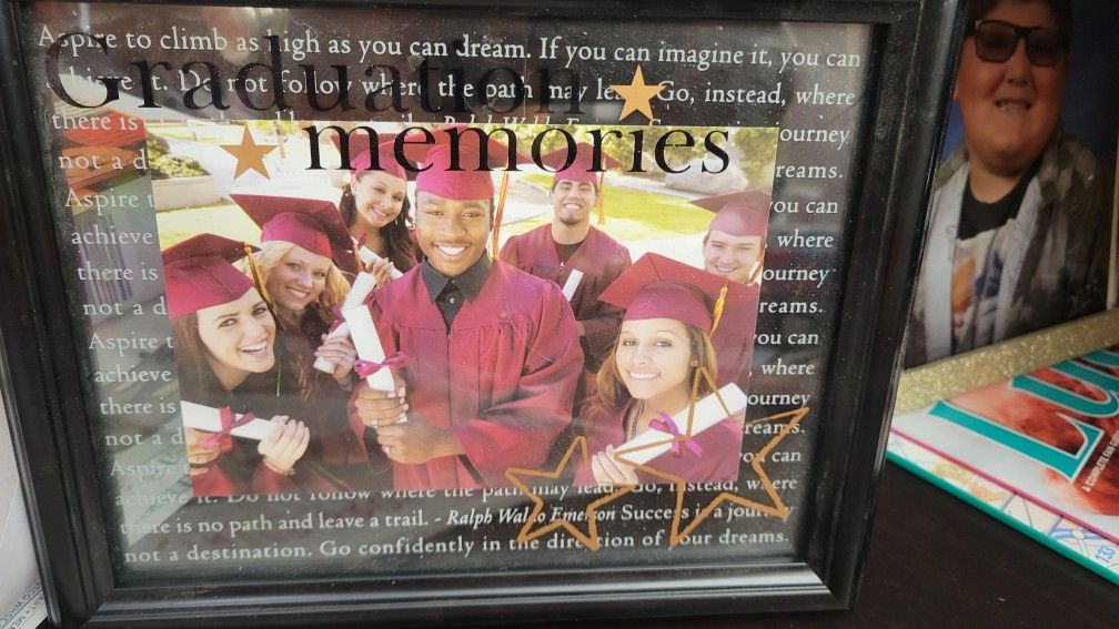 Graduation Frame New