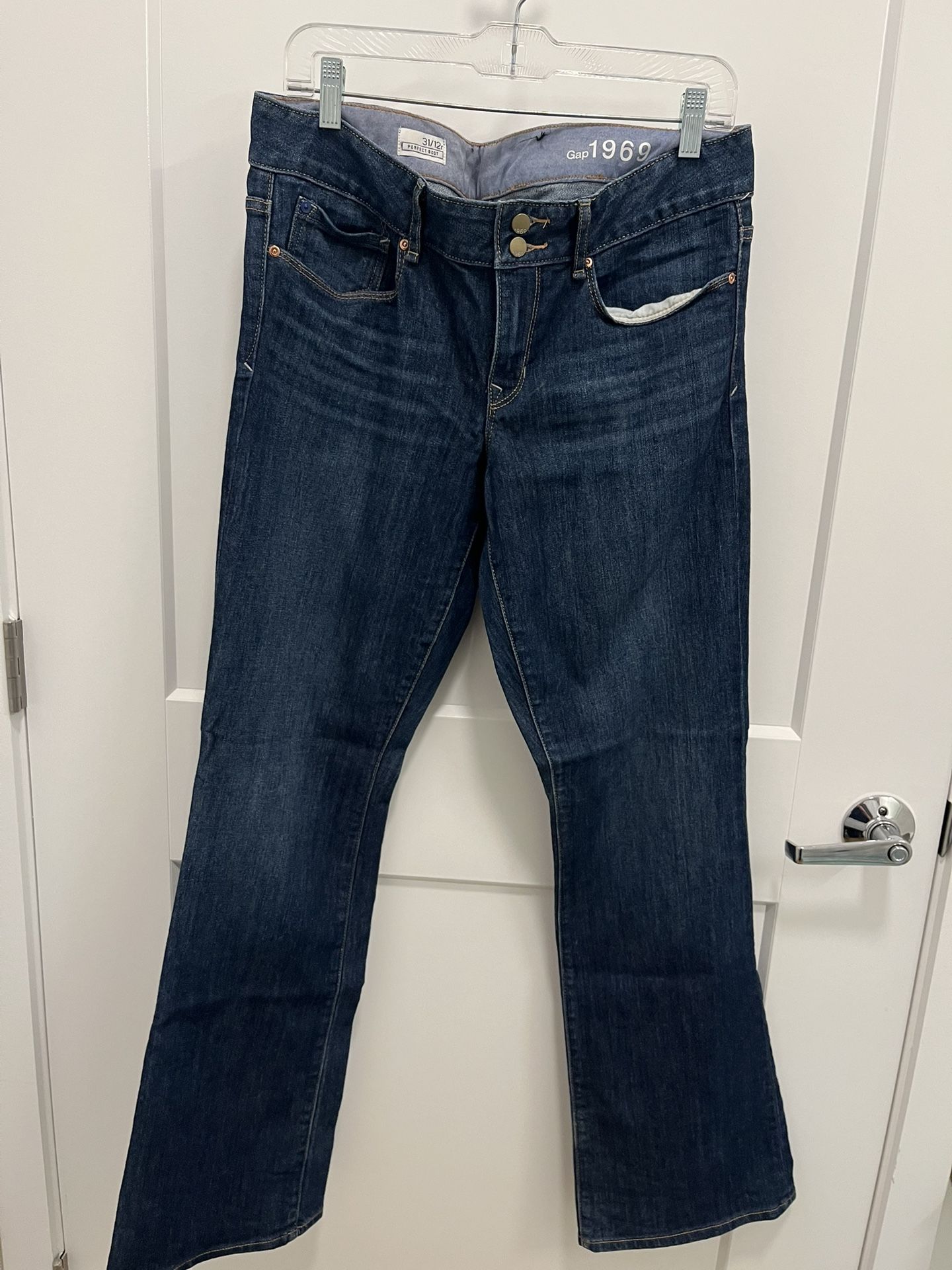 Gap 1969 Ladies Perfect Boot Jeans - Size 31/12r - Blue