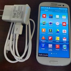 Samsung Galaxy s3 carrier Verizon unlocked - $63 (Medford)