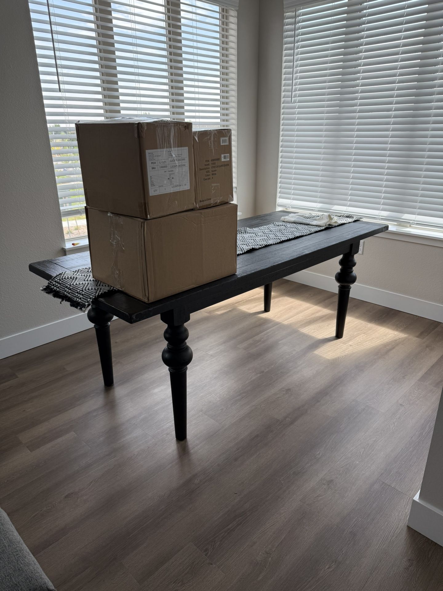 DINING TABLE!