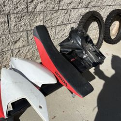 CRF 450 X - Gas Tank- Tires-plastic-seat