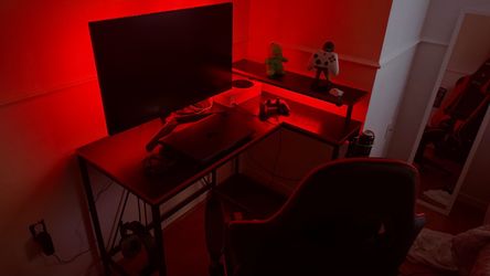 🎮 GAMER SETUP FOR SALE – MONITOR + GAMING DESK + GAMING CHAIR 🎮