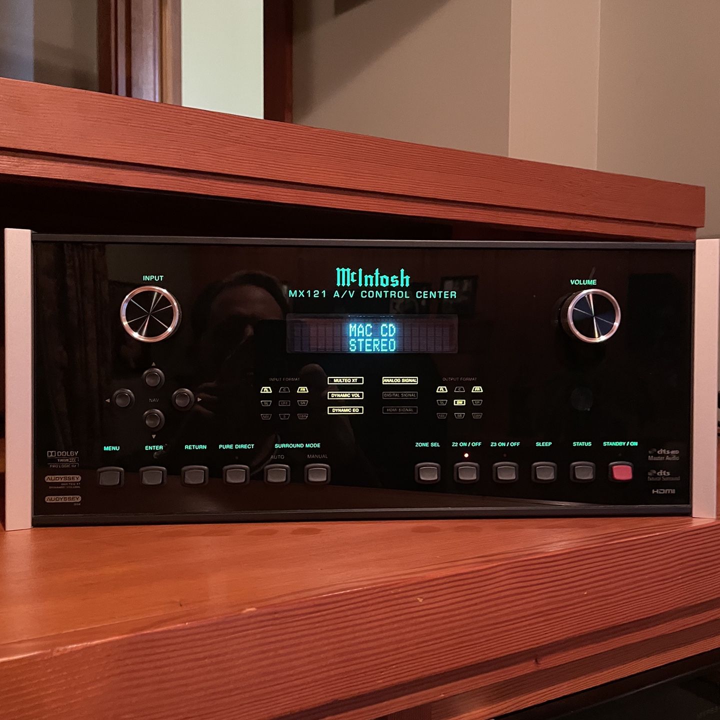 McIntosh MX 121 A/V Control Center 