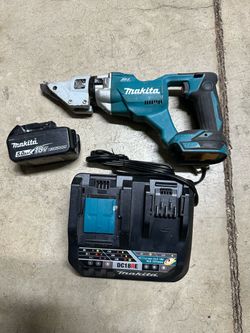 Makita metal shear.