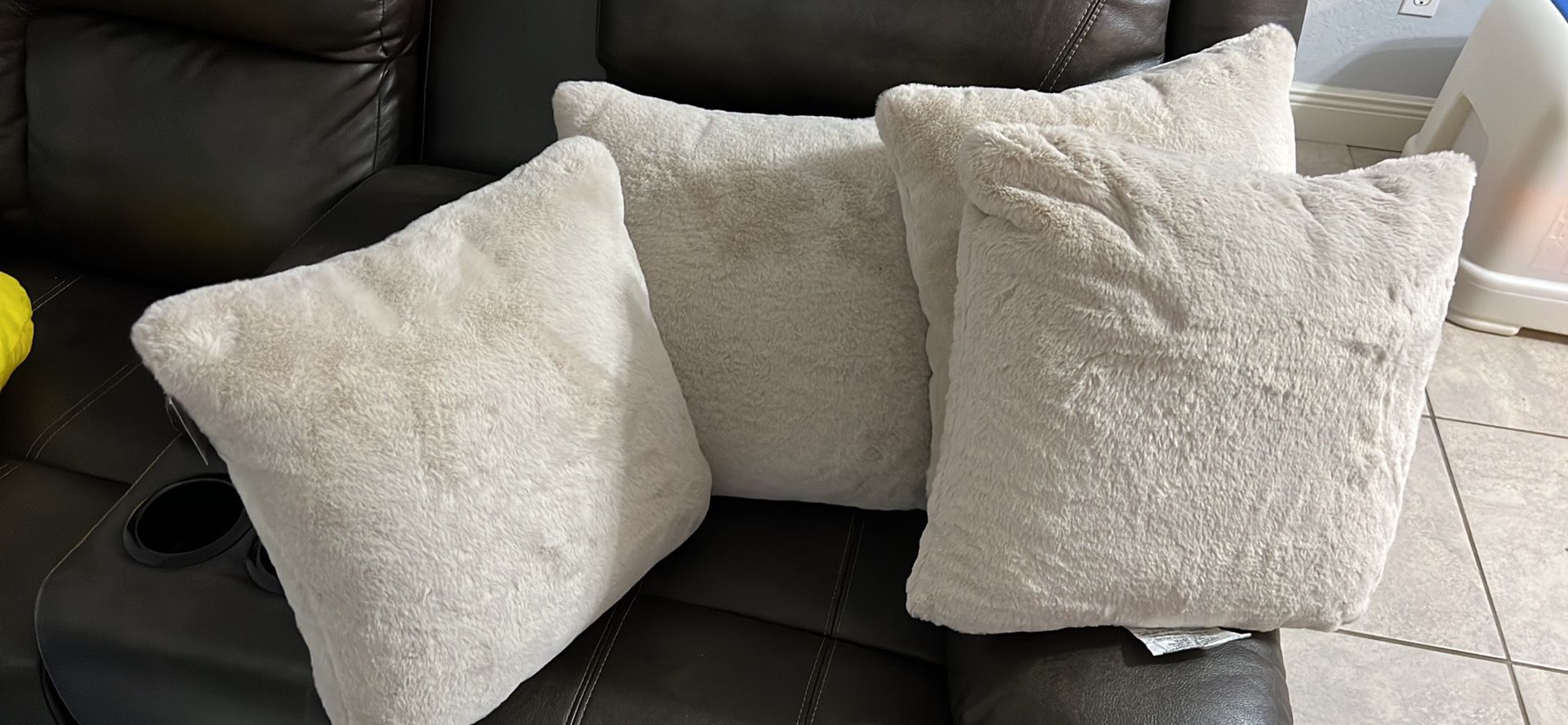 Brand New Cover Pillows For Couch Or Bed