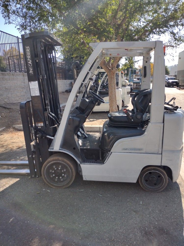 Uni carrier Forklift Propane