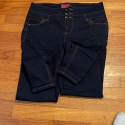 Women’s Butt Lift  Waxed Blue Jeans, Spandex Material