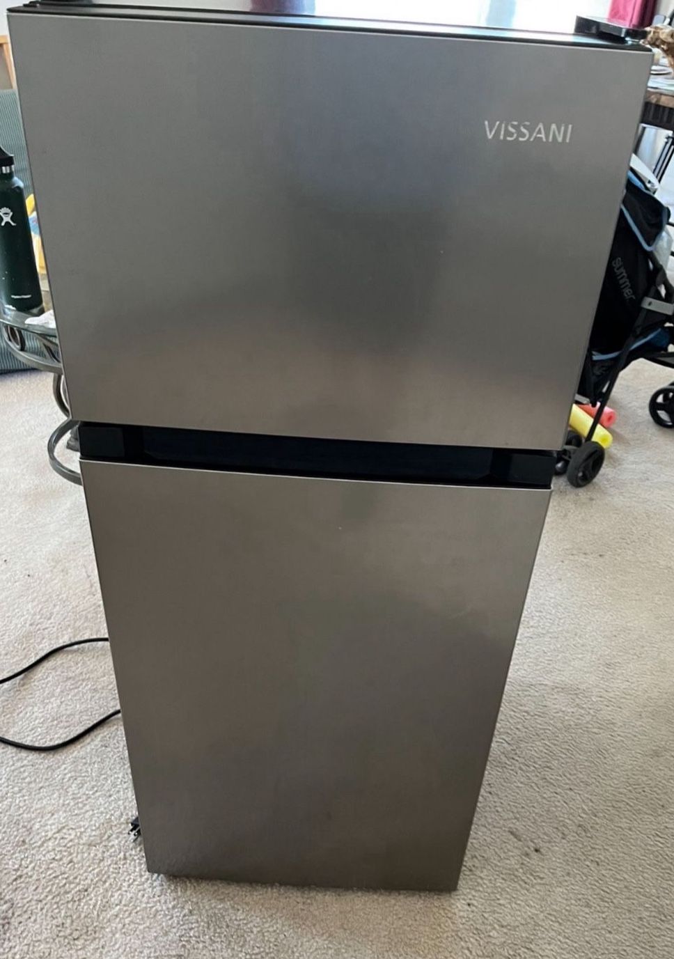 Vissani Mini Refrigerator