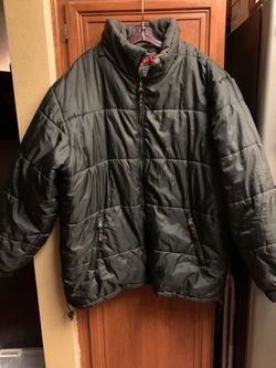 Men’s extreme winter jacket, black in color men’s two XL
