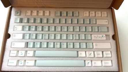 *BRAND NEW* SPRING MINT GREEN PBT KEYCAPS