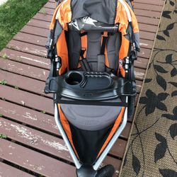 B.O.B REVOLUTION STROLLER