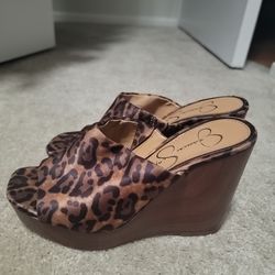 Women's size 5 wedge heel
