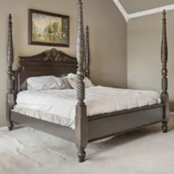 Four poster custom carved king size bed!