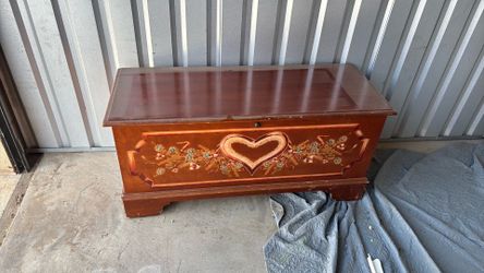 Hope chest