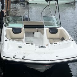 Hurricane 188 Yamaha Fourstroke 