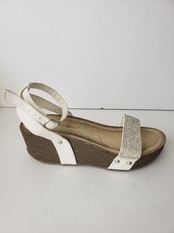 Nature Breeze Flow Womens Rhinestone Adjustable Ankle Strap Comfort Wedge White