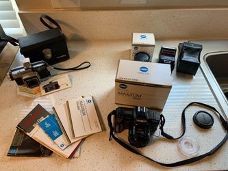 Minolta film cameras - 2 included