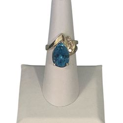 14kt Yellow Gold .20ct Diamond & Blue Stone Ring