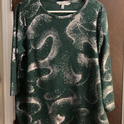 Sweater Color Green & Silver $7