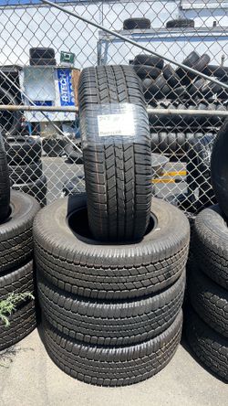 265/70/18 Goodyear Set Of 4 Tires 95% life Installed And Balanced Set De 4 Llantas Como Nuevas Instaladas Y Balanceadas