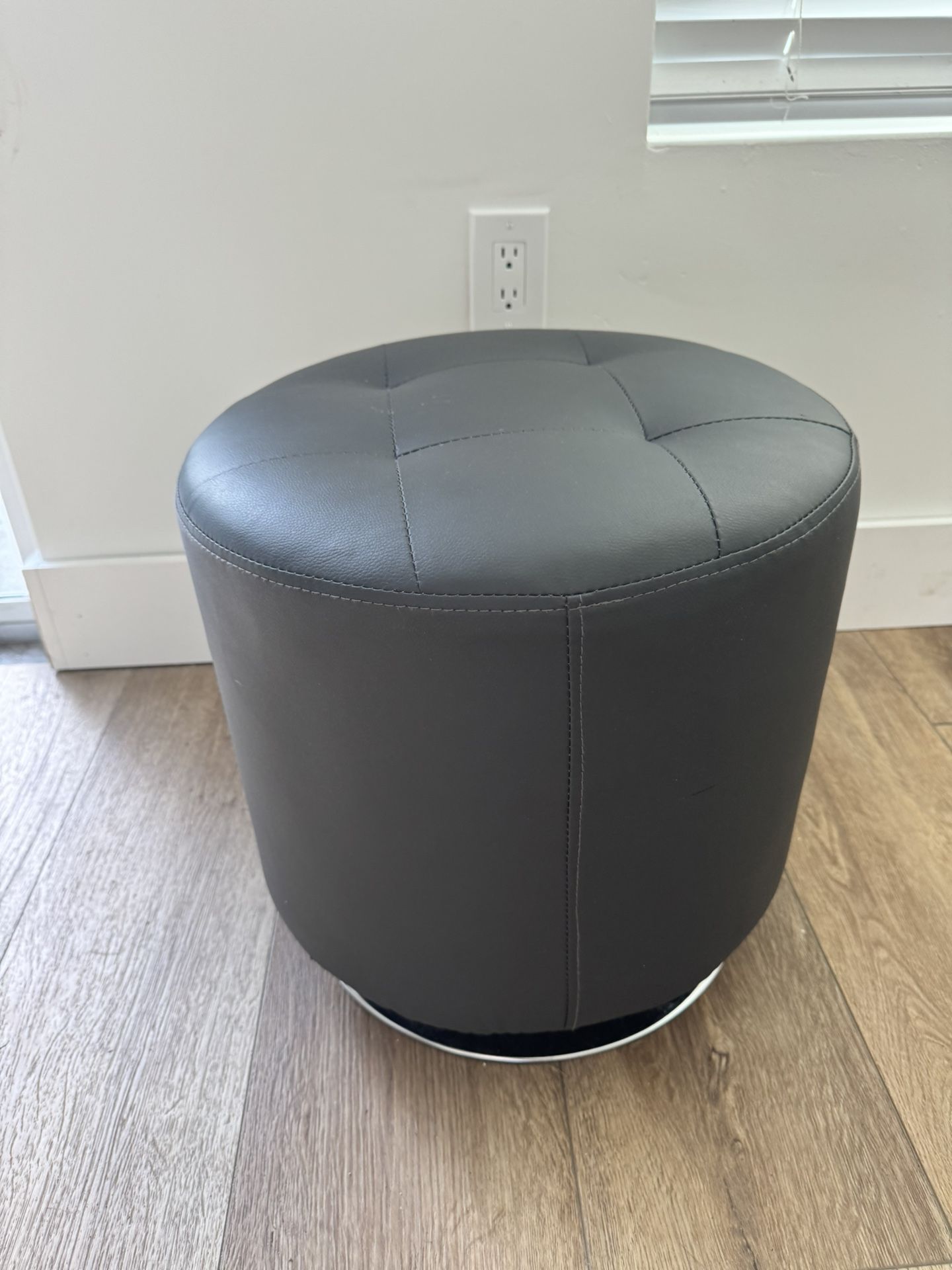 Vanity Stool/ottoman
