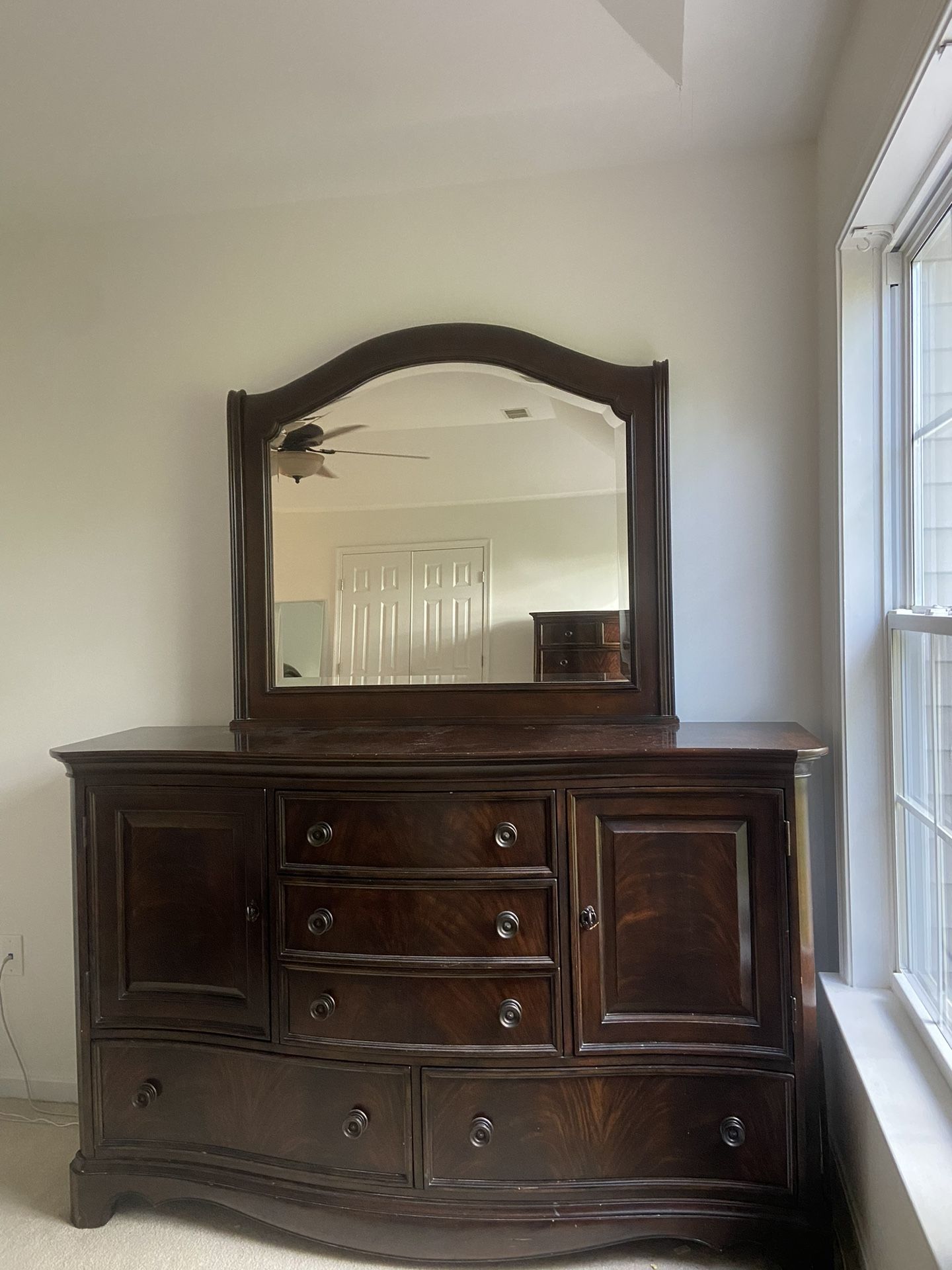 Mirror Dresser