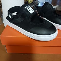 Brand New Size 10 Toddler Asking 25
