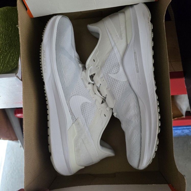 Nike Air Max Structure 25