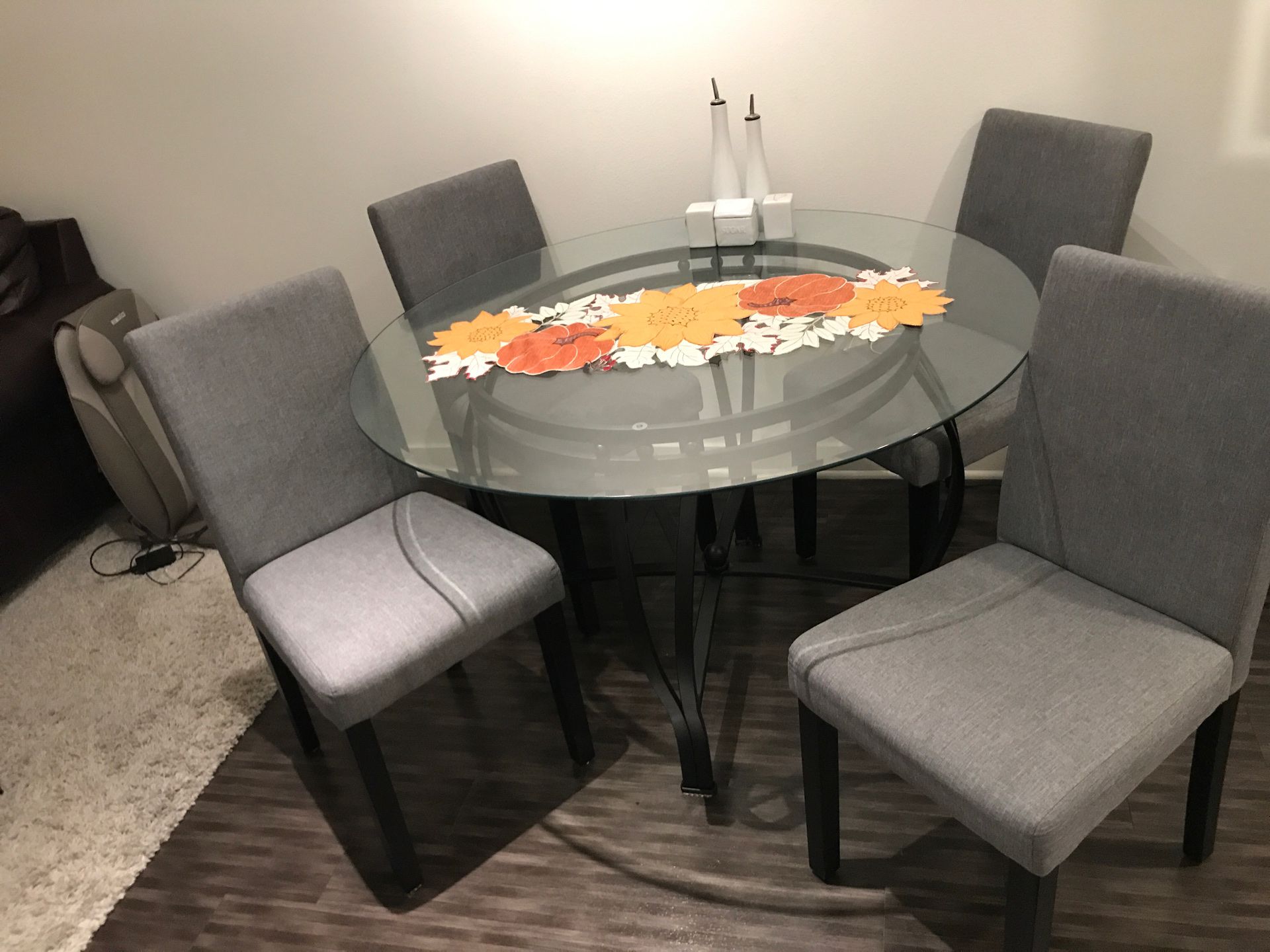 4 Seat, glass, kitchen table