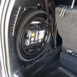 Chrysler Pacifica Spare Tire Kit