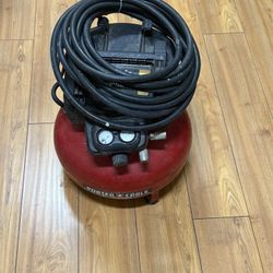 Porter Cable 6 Gallon Compressor With Hoses
