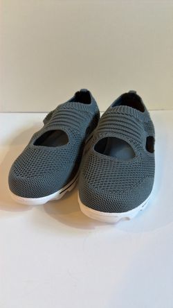 Propet Women’s Size 8 4E Gray Knit Slip-On Mary Jane Sneakers