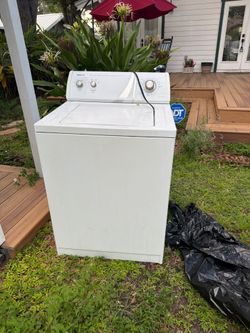 Admiral washer works very well . Excellent working machine