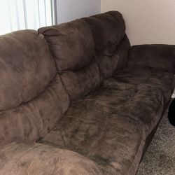 RECLINING Couch!!!!!