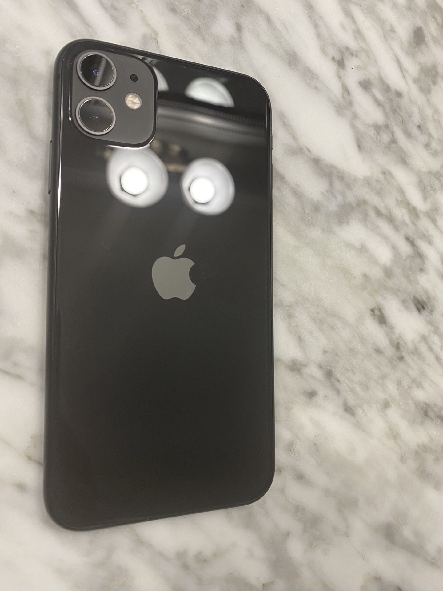 iPhone 11 unlocked