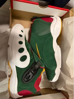 Gary Payton’s size 11