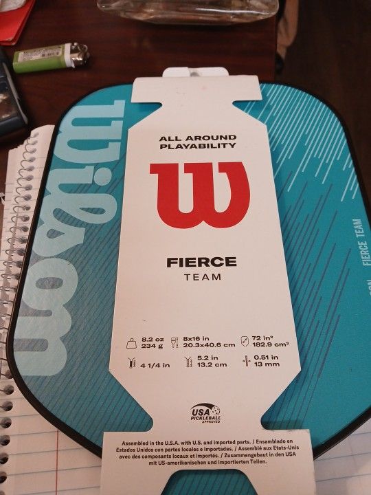 WILSON FIERCE TEAM PICKLEBALL PADDLE