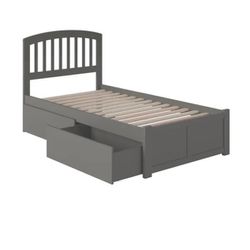 Solid Wood Storage Platform Bed with Footboard and Under Bed Drawers 