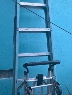 Aluminum A-Frame Step Ladder