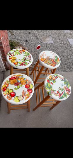 4 Vintage barstools