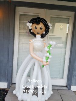 Balloon Creationshtx balloon bride